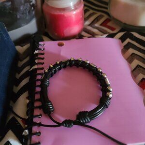 Retro bracelet. Leather.